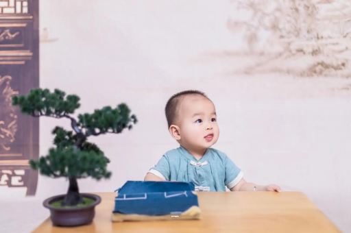 保山月子里宝宝湿疹怎么办 保山月子里宝宝湿疹怎么办